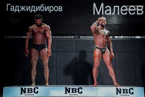 CLASSIC PHYSIQUE